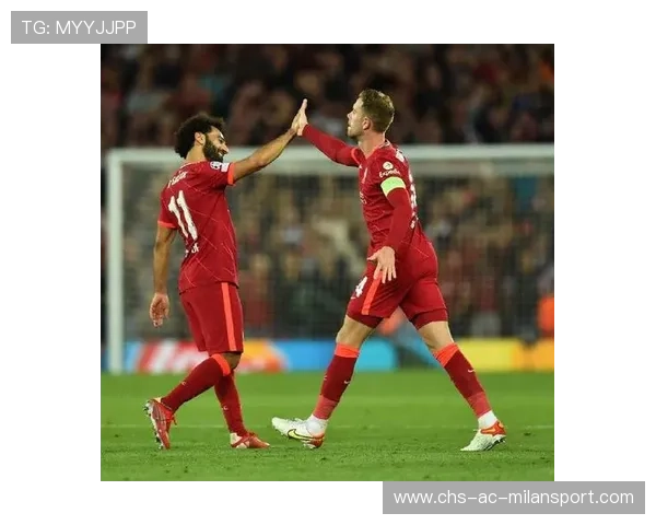 英超后场传控体系构建提升整队推进效率,英超后腰